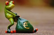 قانون جذب پول: علم یا توهم؟